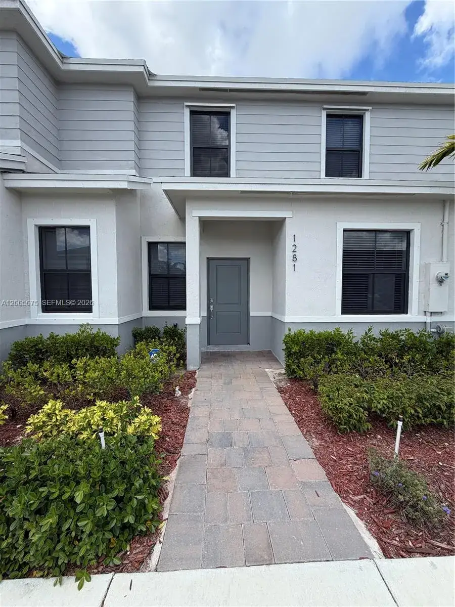 4 bedroom 3 bath Residential Lease for rent at 1281 NE 3rd Ave # 1281, Florida City FL 33034