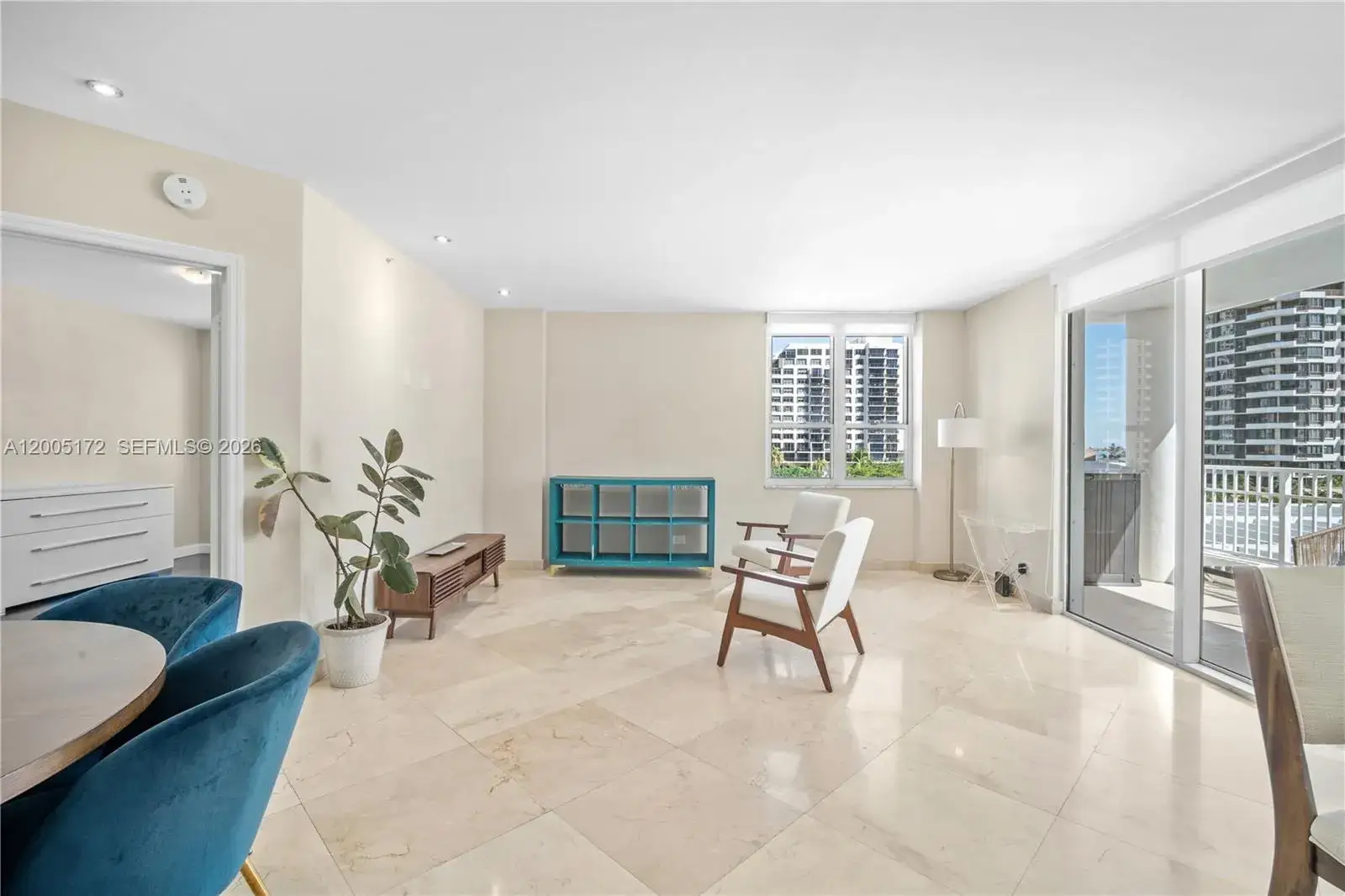 2 bedroom 2 bath Residential Lease for rent at 701 Brickell Key Blvd # 710, Miami FL 33131