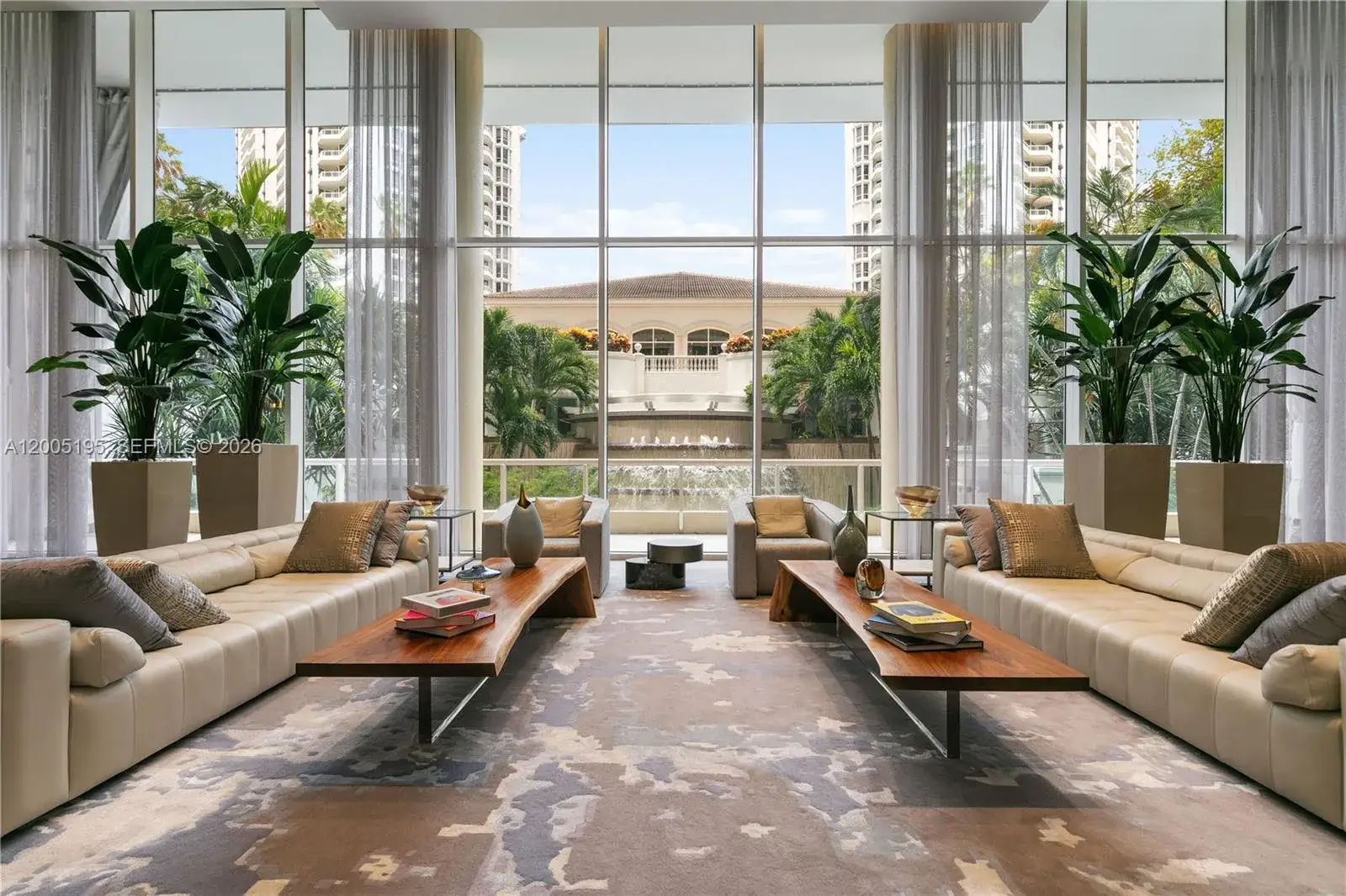 2 bedroom 2 bath Residential for sale at 21150 Point PL # 2902, Aventura FL 33180