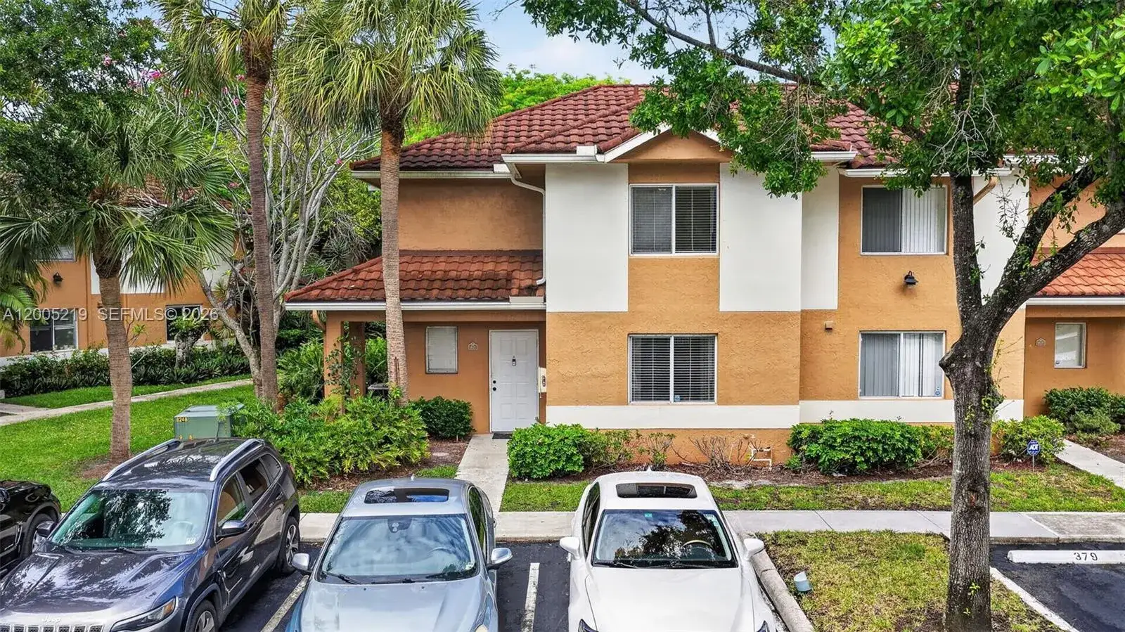 3 bedroom 2 bath Residential for sale at 845 NW 91st Ter, Plantation FL 33324