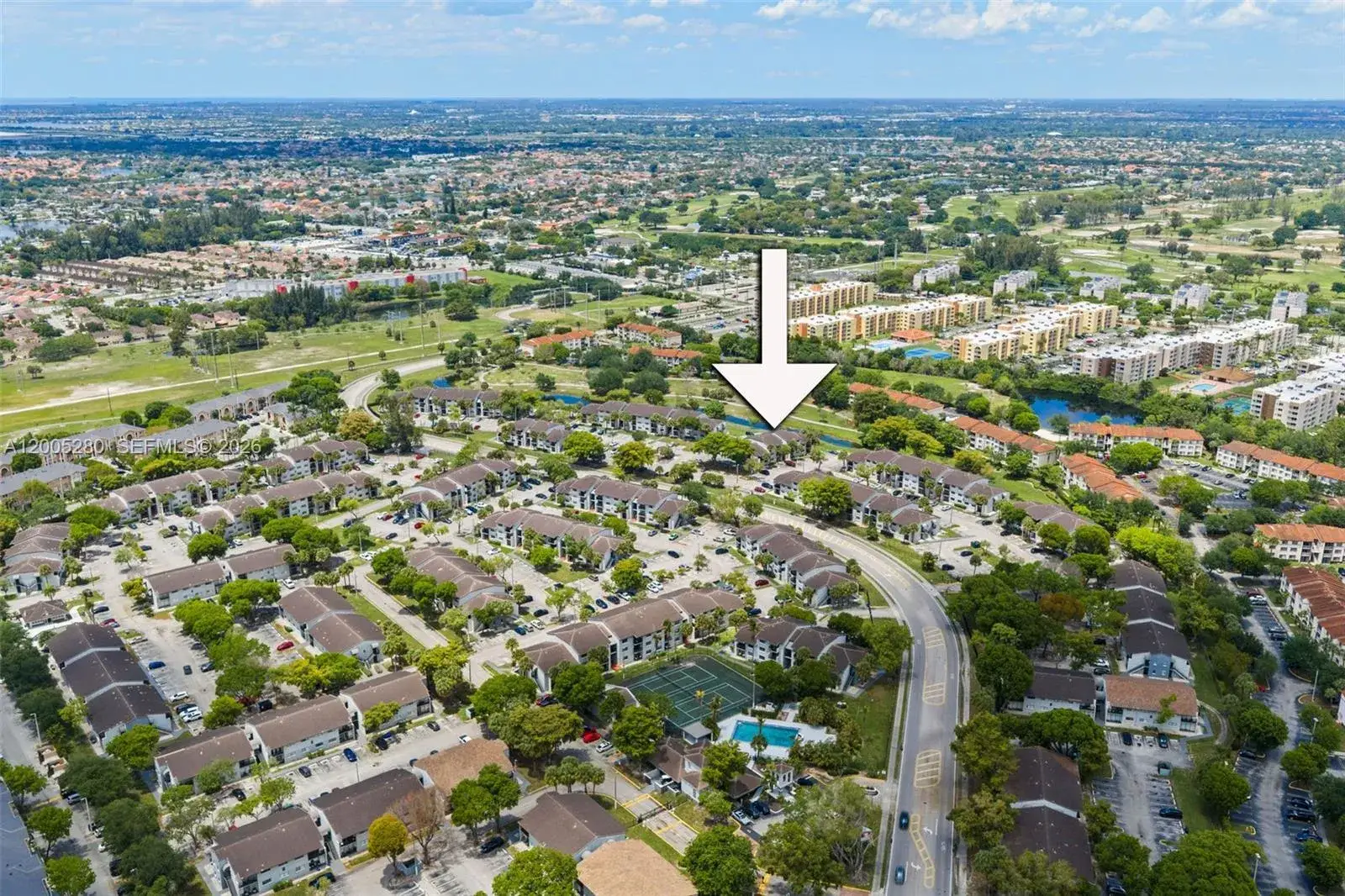 2 bedroom 2 bath Residential for sale at 7195 NW 179th St # 106, Hialeah FL 33015