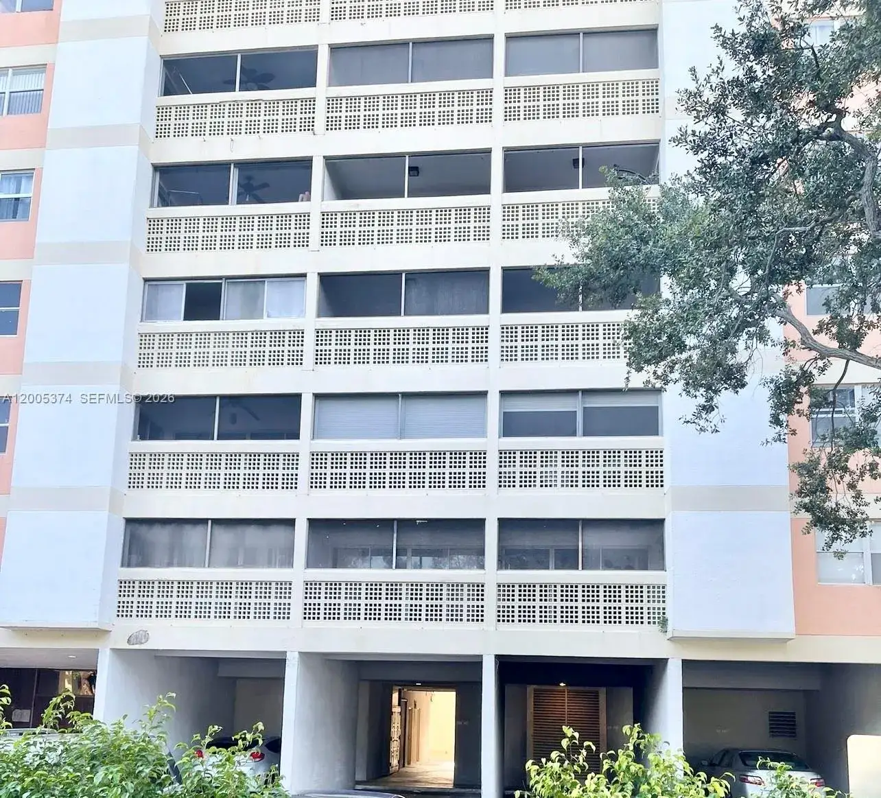2 bedroom 2 bath Residential for sale at 3301 Spanish Moss Ter # 510, Lauderhill FL 33319