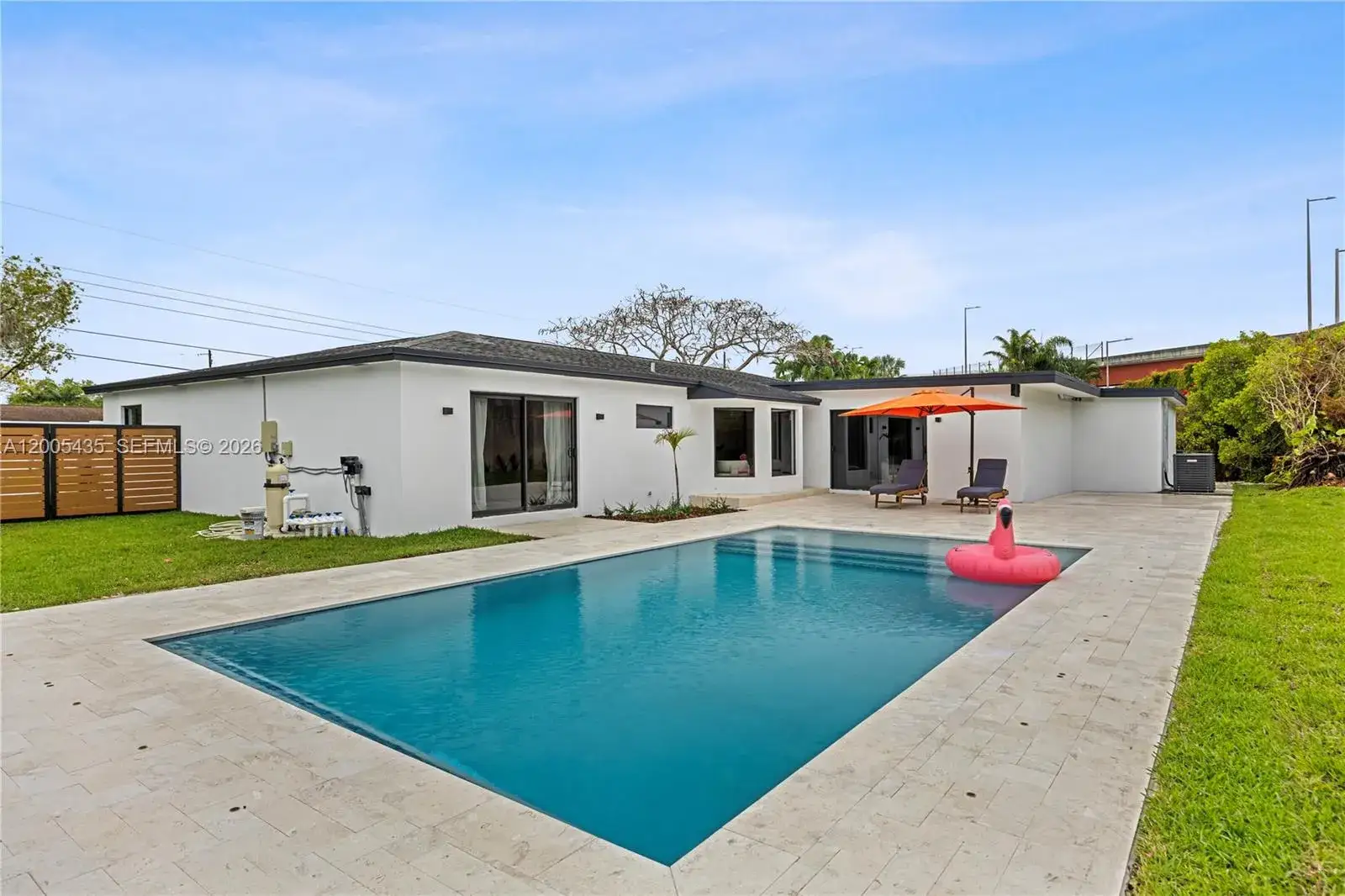 5 bedroom 4 bath Residential for sale at 9261 SW 80th Ter, Miami FL 33173