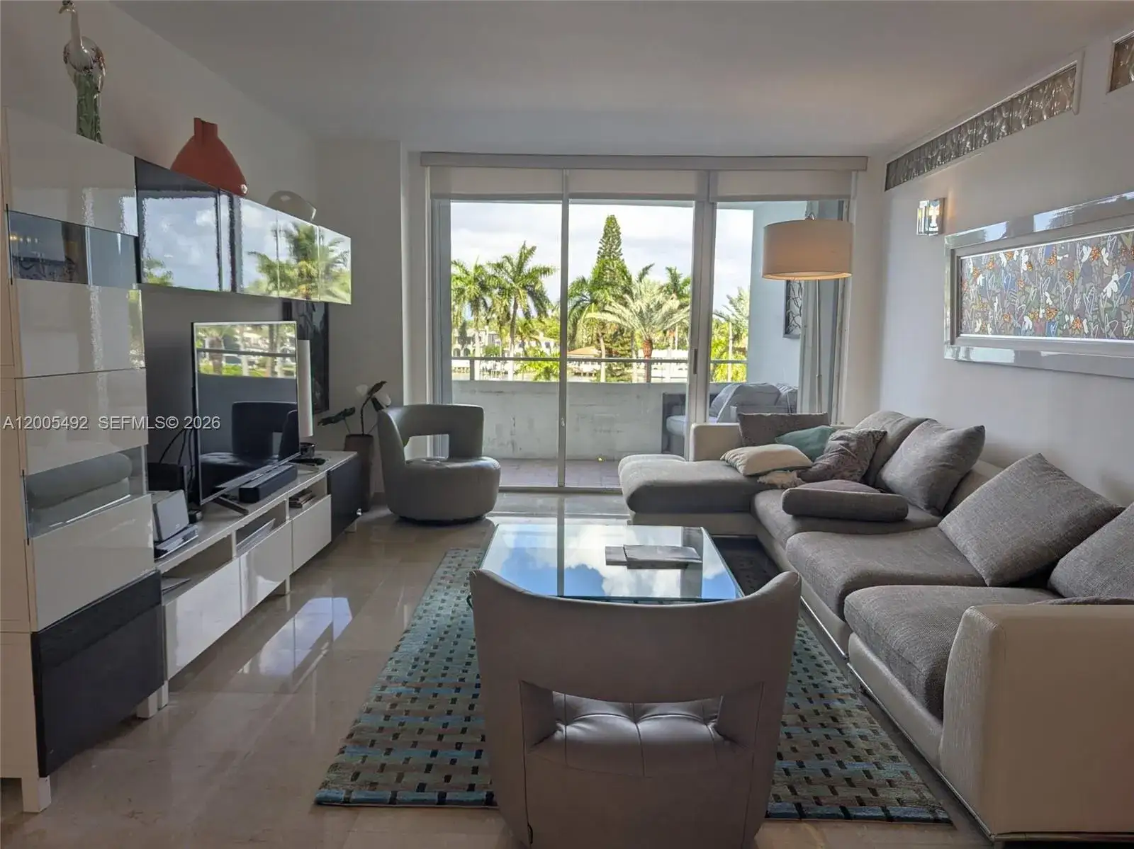 2 bedroom 2 bath Residential for sale at 5161 Collins Ave # 518, Miami Beach FL 33140