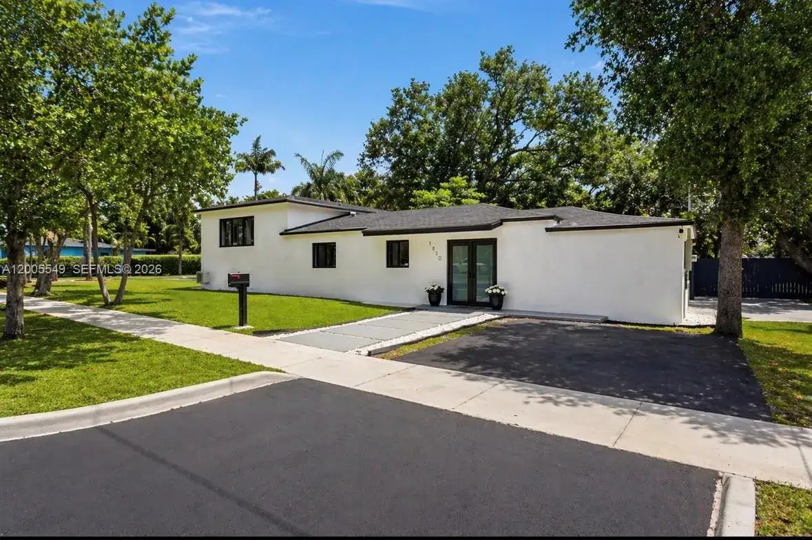 7 bedroom 4 bath Residential for sale at 1810 NE 161st St, North Miami Beach FL 33162