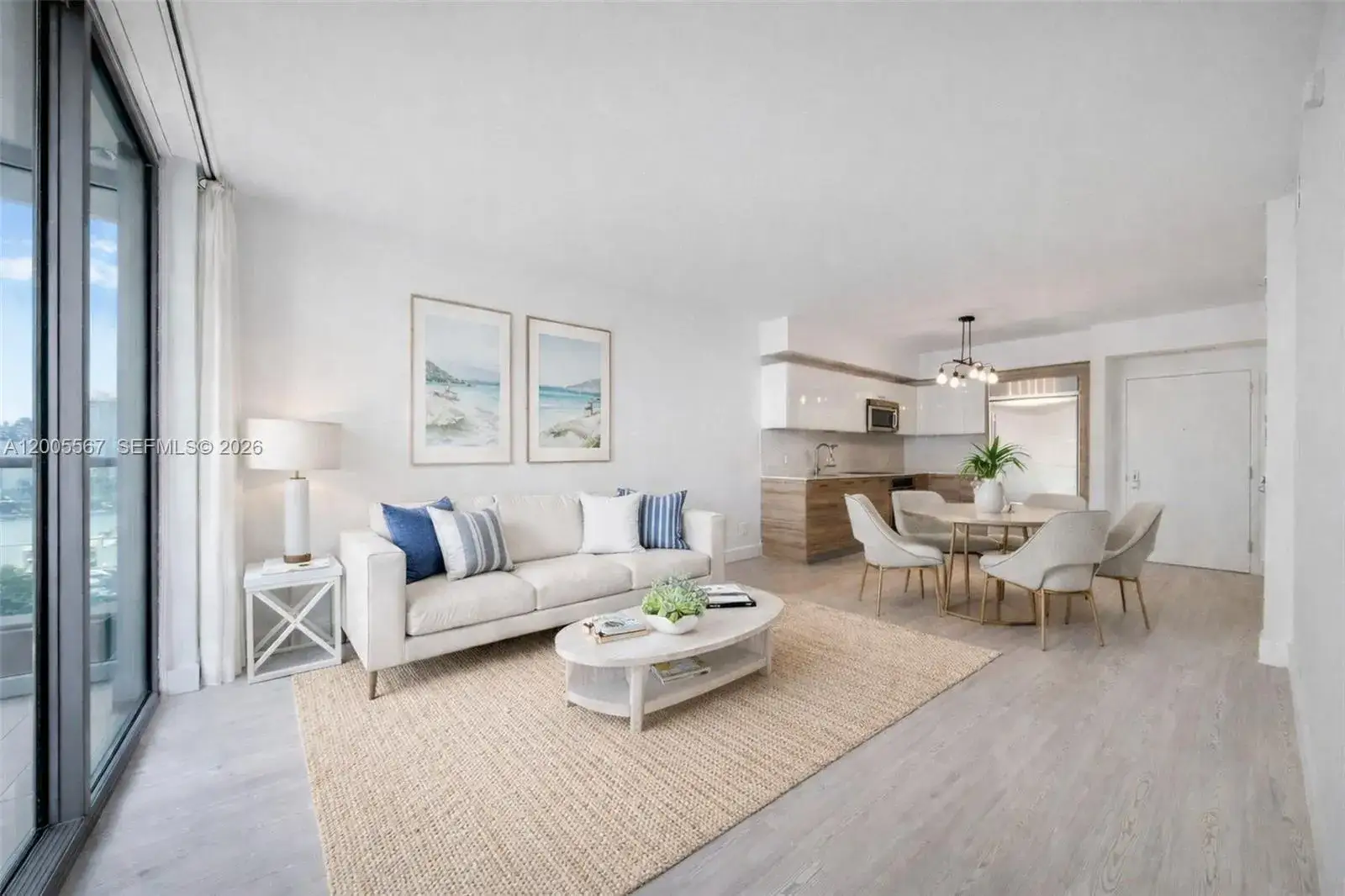 1 bedroom 1 bath Residential for sale at 1300 Brickell Bay Dr # 704, Miami FL 33131