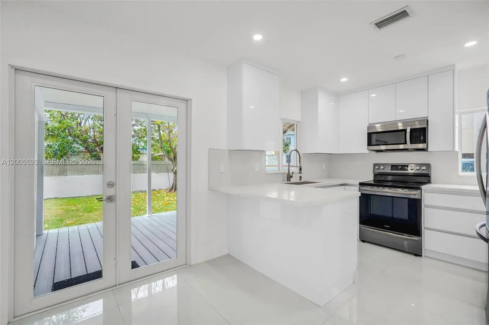 3 bedroom 3 bath Residential Lease for rent at 4112 SW 9th Ter, Miami FL 33134