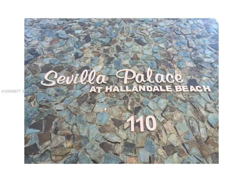 1 bedroom 1 bath Residential Lease for rent at 110 SE 2nd St # 206, Hallandale Beach FL 33009