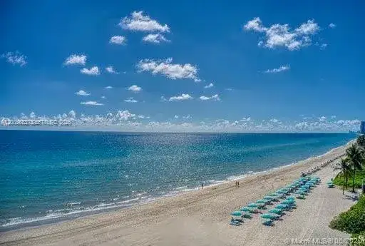 2 bedroom 2 bath Residential for sale at 2751 S Ocean Dr # 701N, Hollywood FL 33019