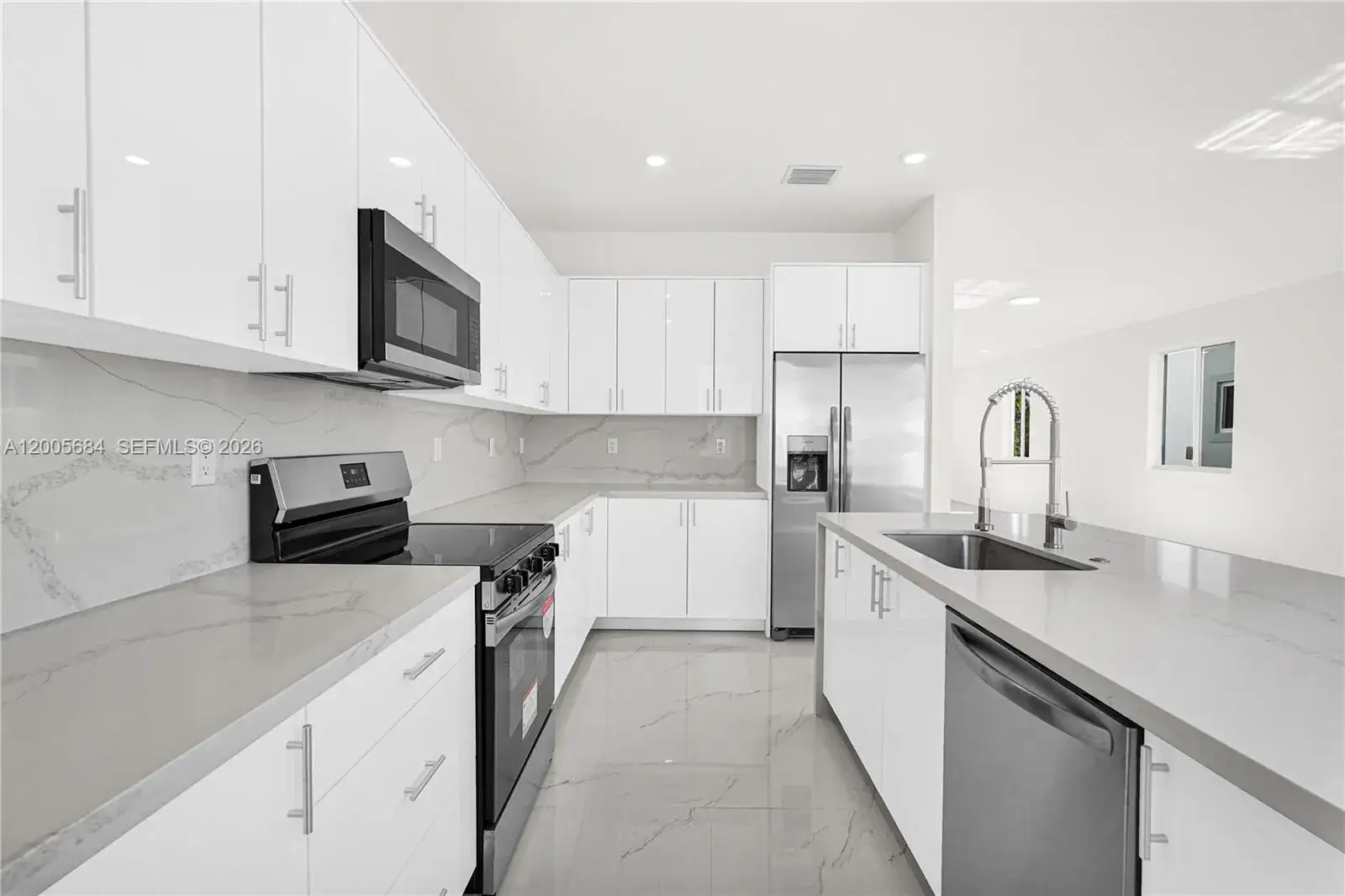 5 bedroom 4 bath Residential for sale at 22555 SW 125th Ave # 13A, Miami FL 33170