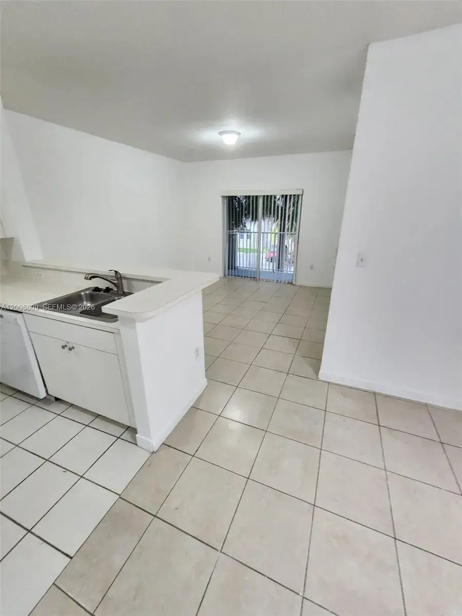 11060 SW 196th St # 209, Cutler Bay FL 33157