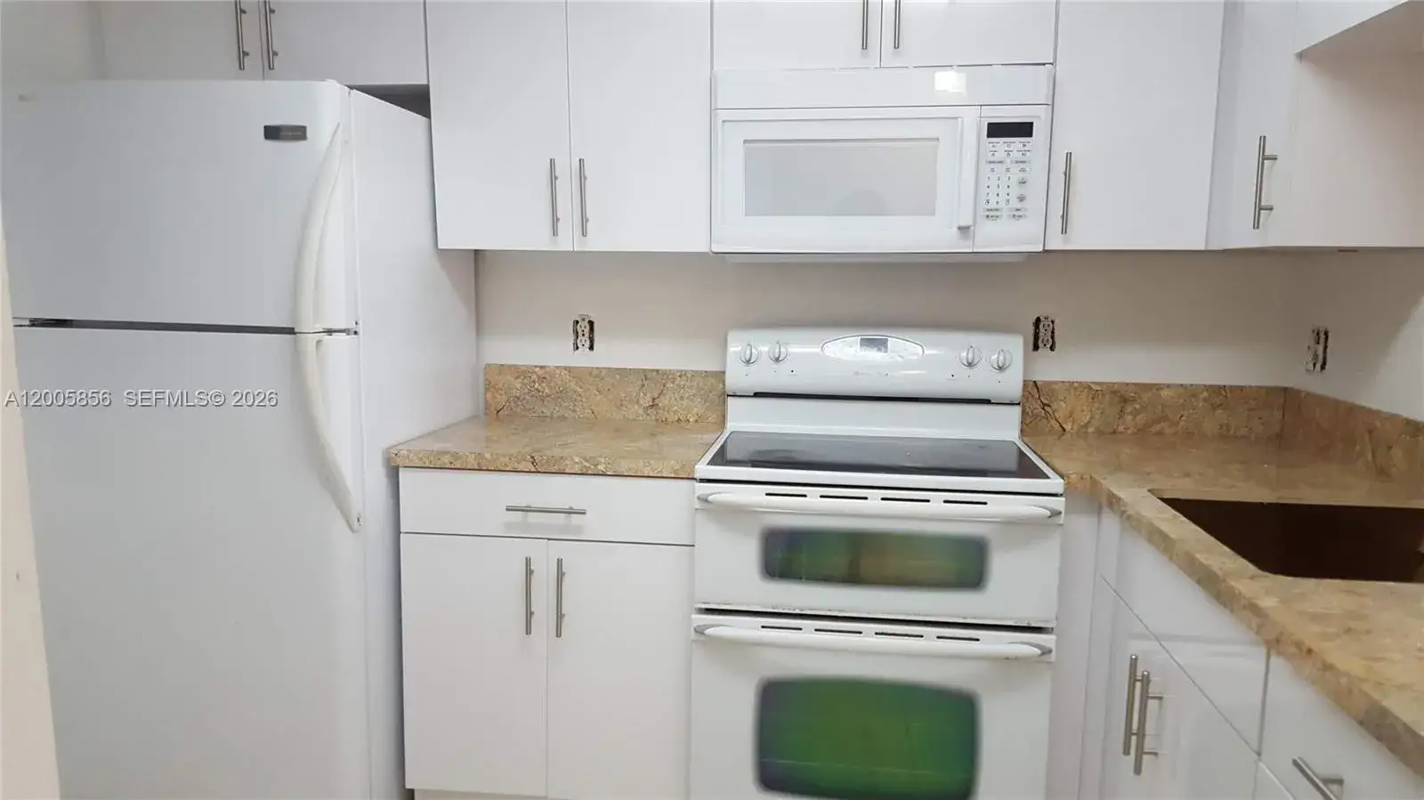 2 bedroom 2 bath Residential for sale at 19701 SW 114th Ave # 266, Miami FL 33157