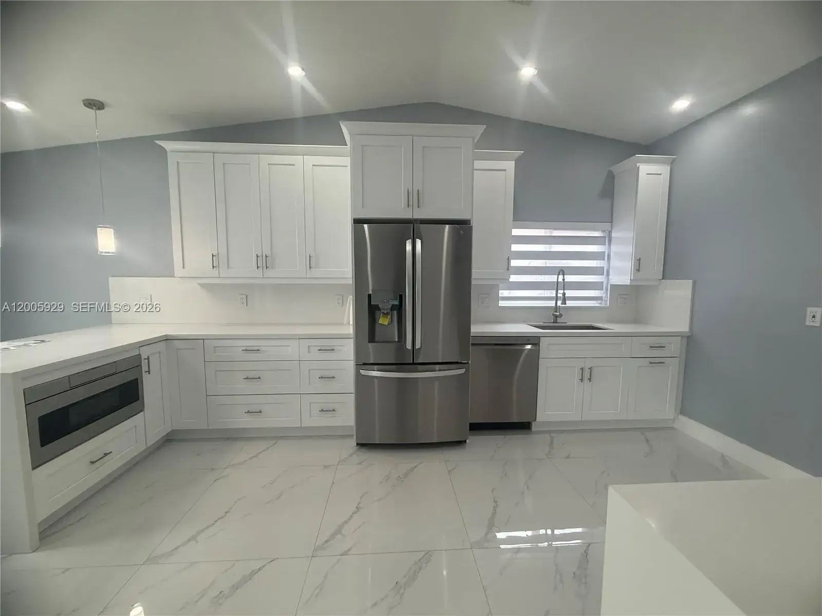 3 bedroom 2 bath Residential Lease for rent at 14899 SW 176th St # 0, Miami FL 33187