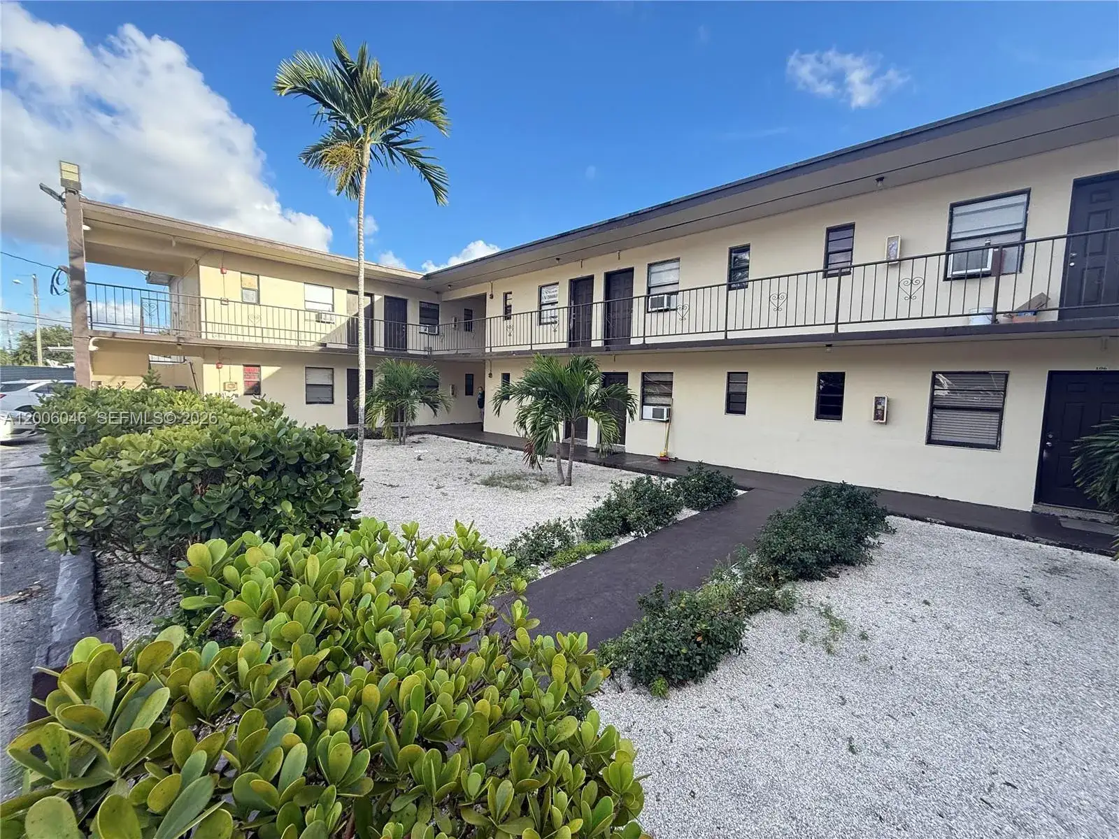 1 bedroom 1 bath Residential Lease for rent at 3330 NW 48th Ter # 206, Miami FL 33142