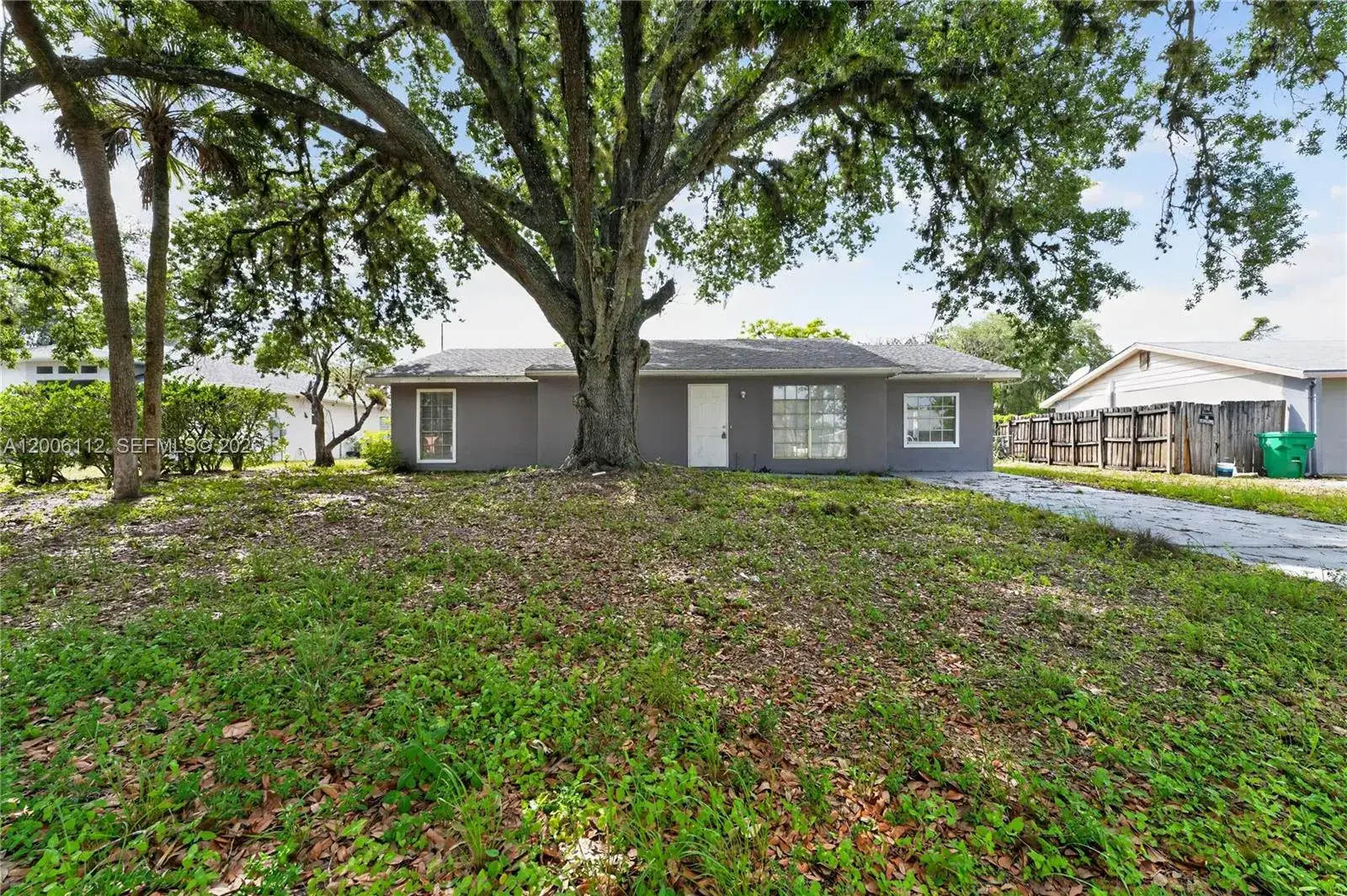 5 bedroom 2 bath Residential for sale at 4030 SCHOOL CIR, La Belle FL 33935