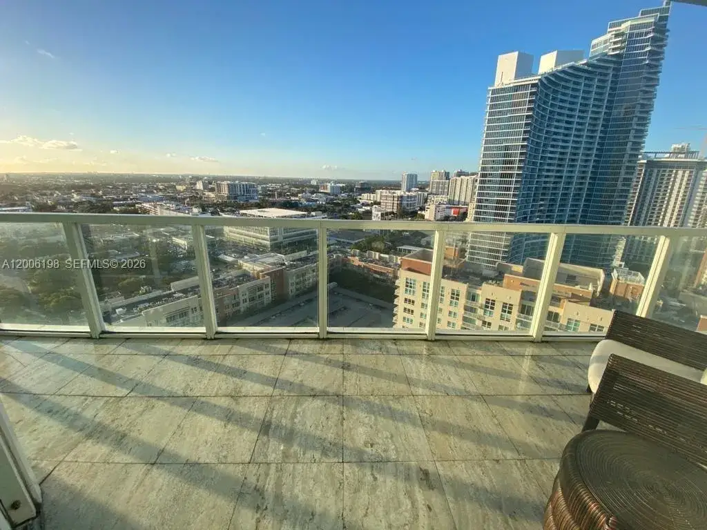 2 bedroom 2 bath Residential Lease for rent at 1900 N Bayshore Dr # 2314, Miami FL 33132
