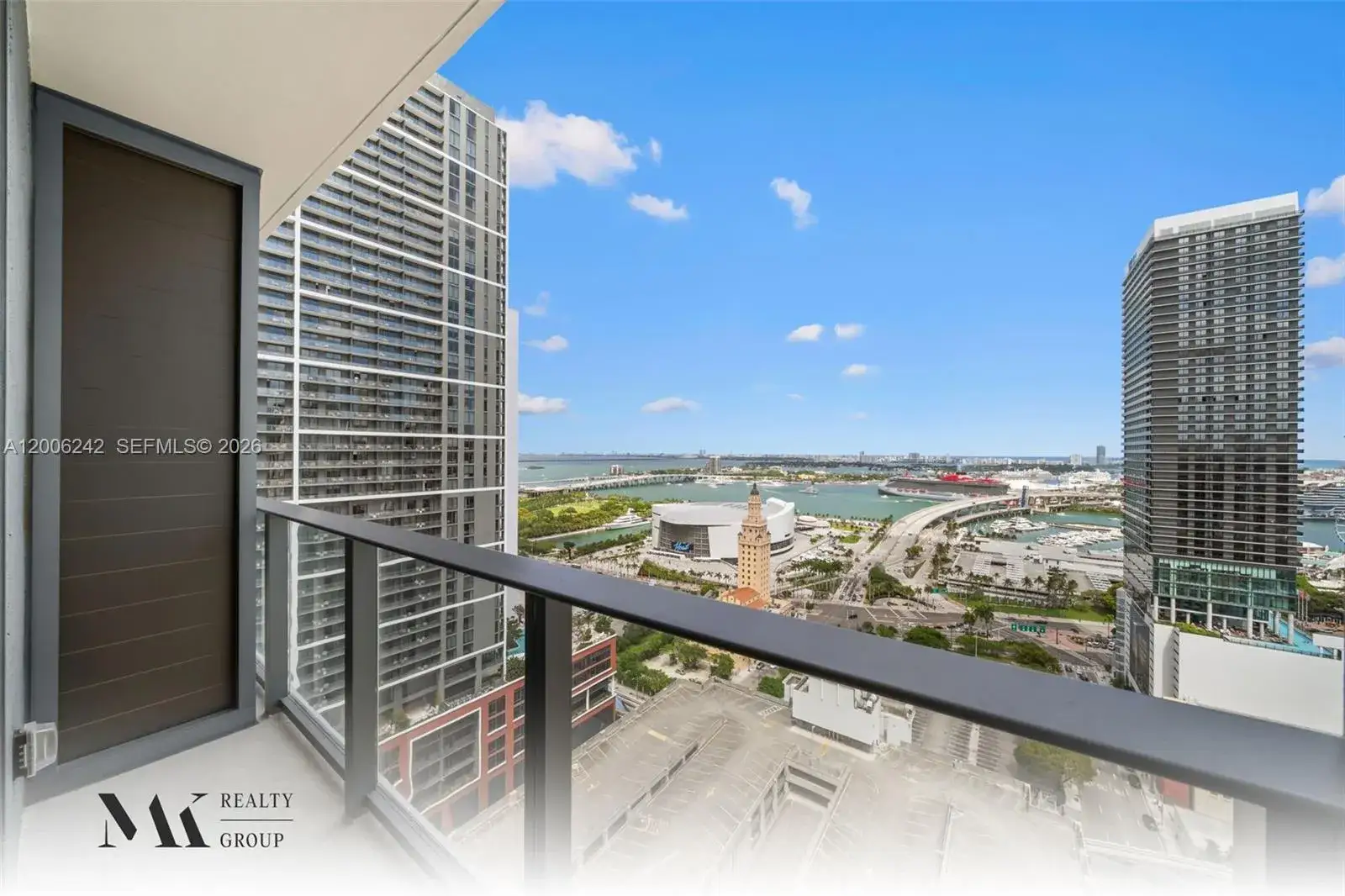 1 bath Residential Lease for rent at 121 NE 5 # 2700, Miami FL 33132