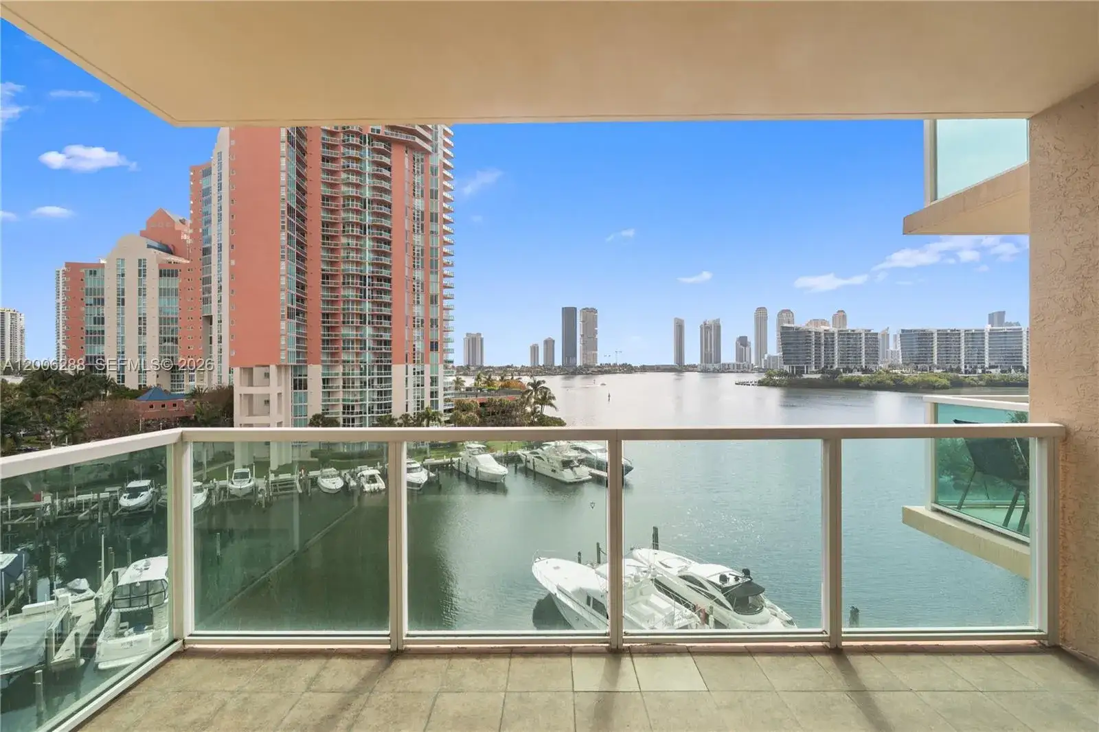 3 bedroom 2 bath Residential for sale at 3330 NE 190th St # 712, Aventura FL 33180