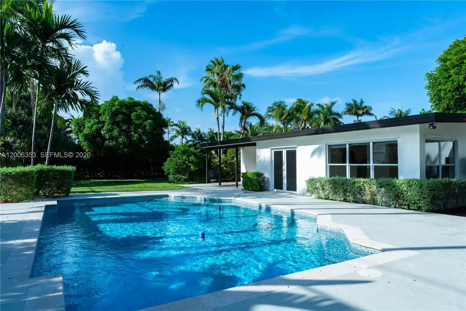 4 bedroom 3 bath Residential for sale at 15730 SW 87th Ct, Palmetto Bay FL 33157