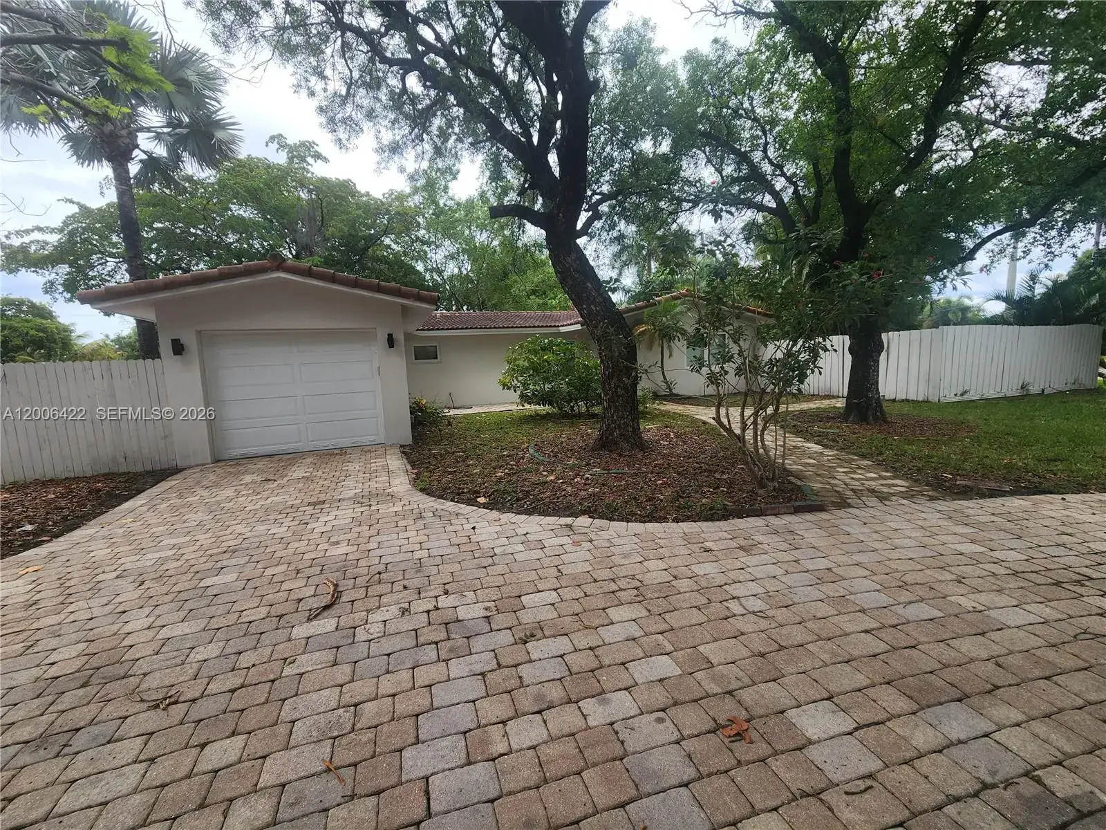 3 bedroom 2 bath Residential for sale at 141 NE 30th St, Wilton Manors FL 33334
