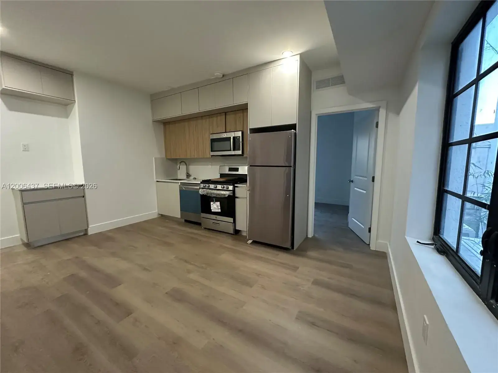 1 bedroom 1 bath Residential Lease for rent at 1619 Jefferson Ave # 10, Miami Beach FL 33139