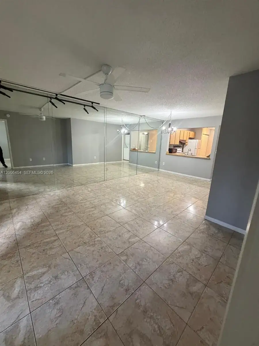 2 bedroom 2 bath Residential Lease for rent at 20825 NE 8th Ct # 19, Miami FL 33179