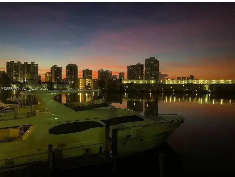 2 bedroom 2 bath Residential for sale at 18041 Biscayne Blvd # 804, Aventura FL 33160