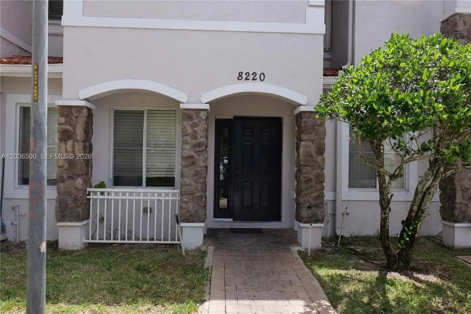 3 bedroom 2 bath Residential for sale at 8220 SW 25th Ct # 106, Miramar FL 33025