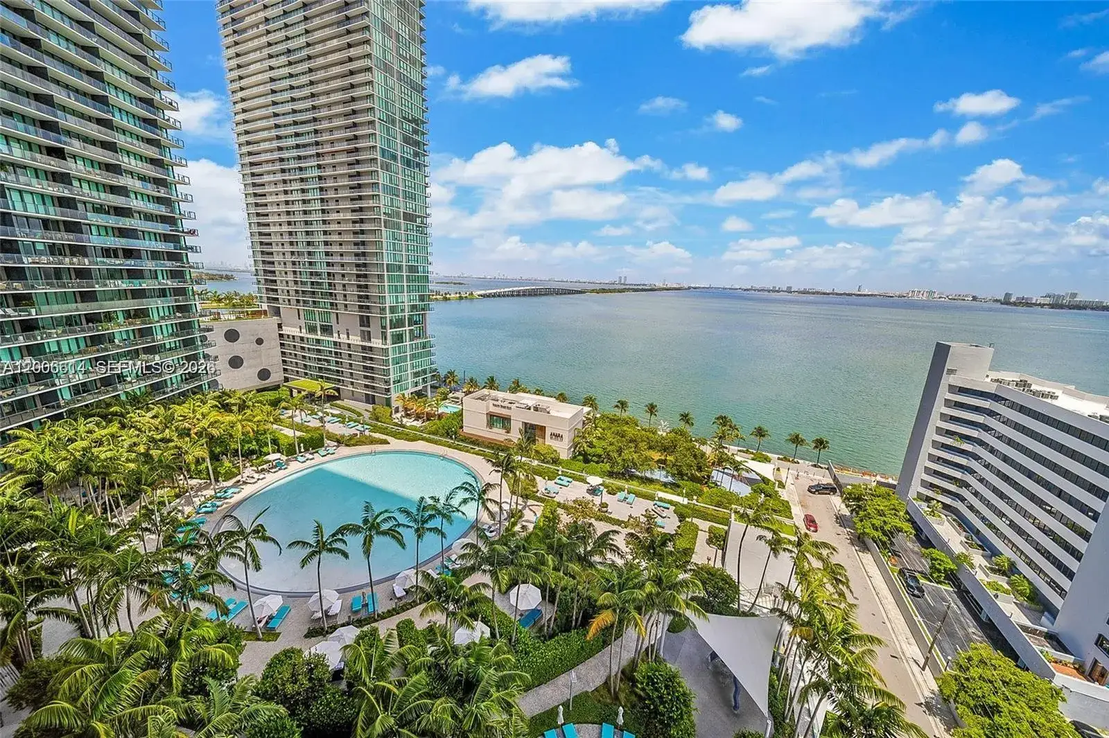 2 bedroom 3 bath Residential Lease for rent at 480 NE 31st St # 905, Miami FL 33137