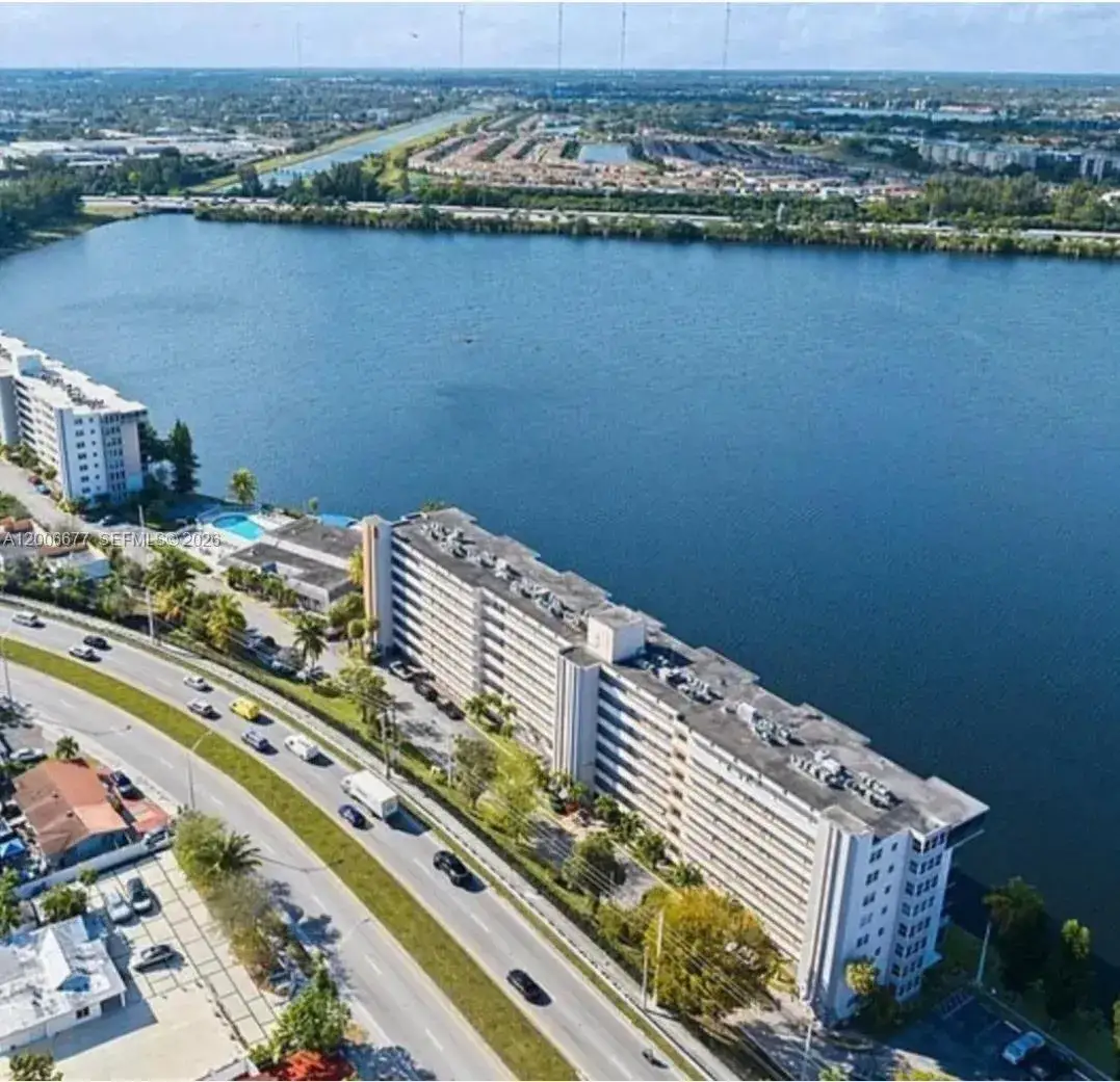 2 bedroom 2 bath Residential for sale at 1175 NE Miami Gardens Dr # 703, Miami FL 33179