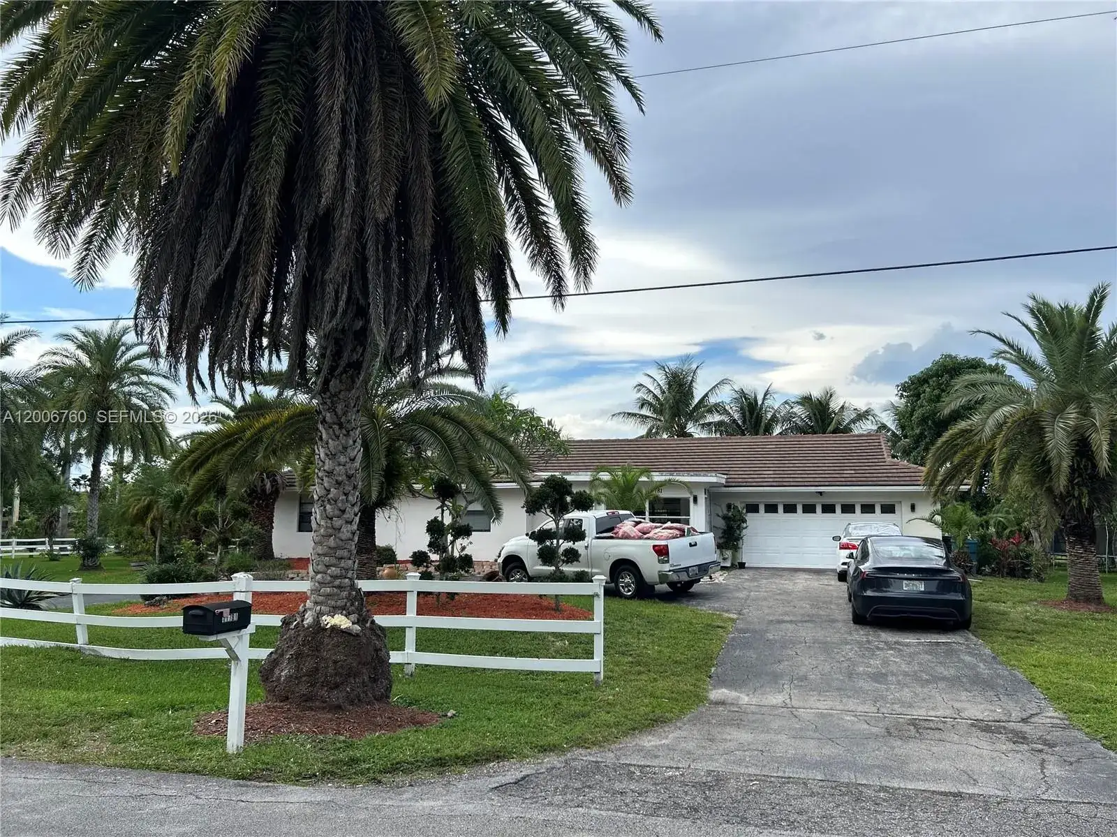 3 bedroom 2 bath Residential Lease for rent at 11781 NW 14th St, Plantation FL 33323