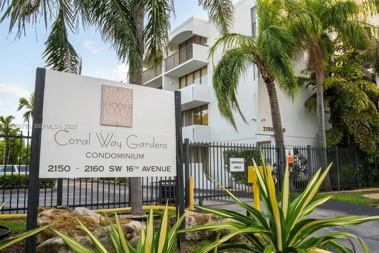 1 bedroom 1 bath Residential Lease for rent at 2160 SW 16th Ave # 417, Miami FL 33145