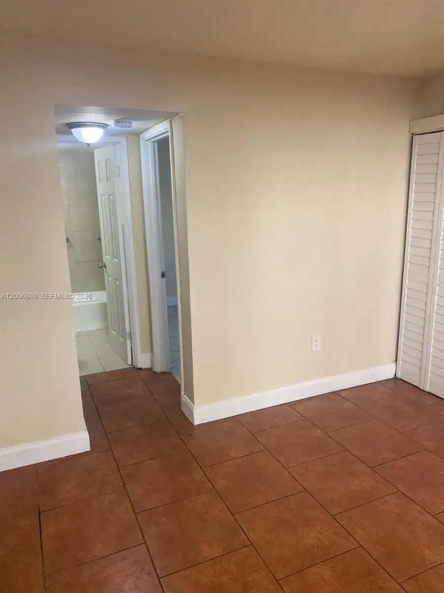 1 bedroom 1 bath Residential Lease for rent at 1319 NW 60th St # 4, Miami FL 33142