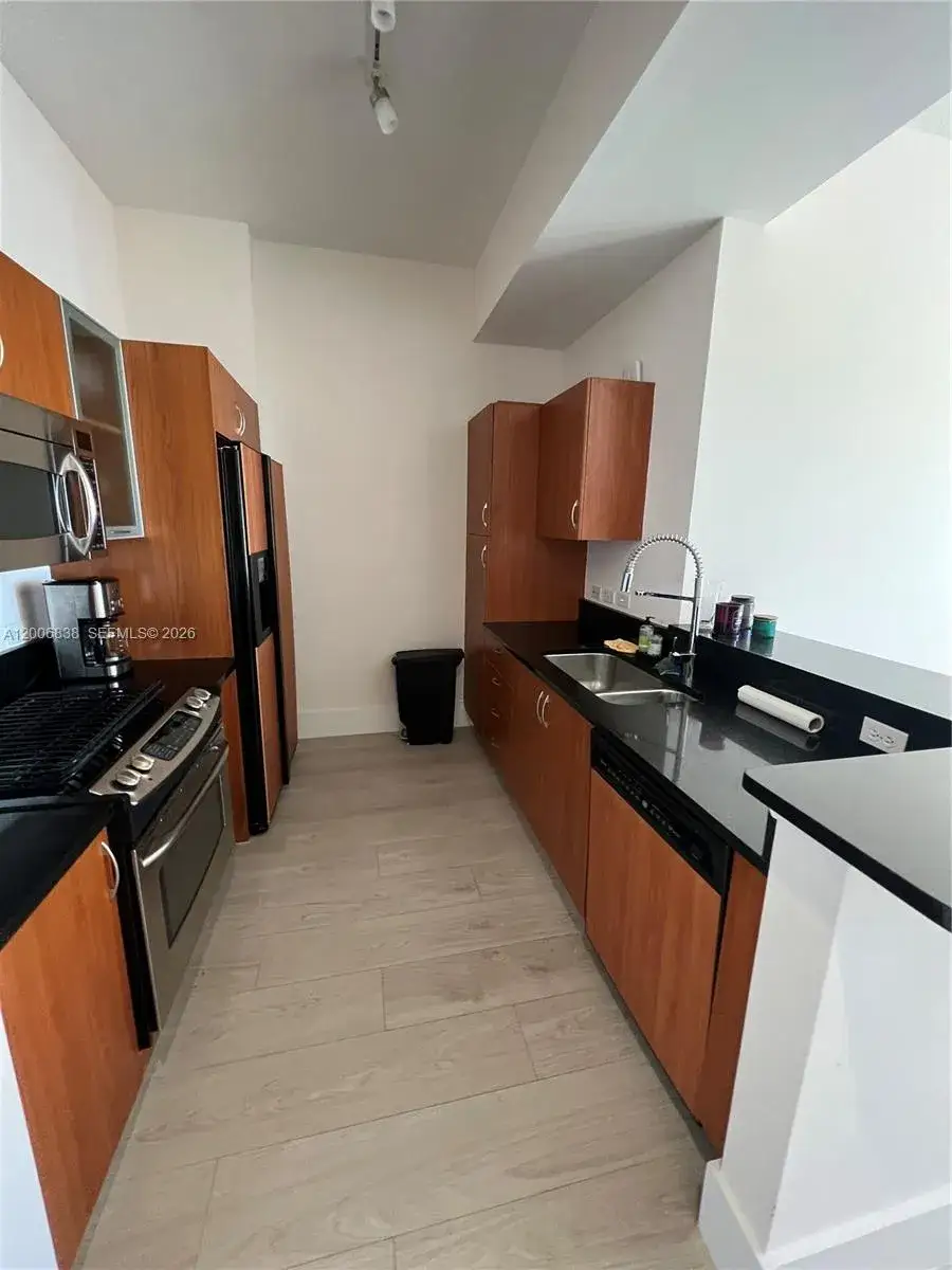 2 bedroom 2 bath Residential for sale at 18800 NE 29th Ave, Aventura FL 33180