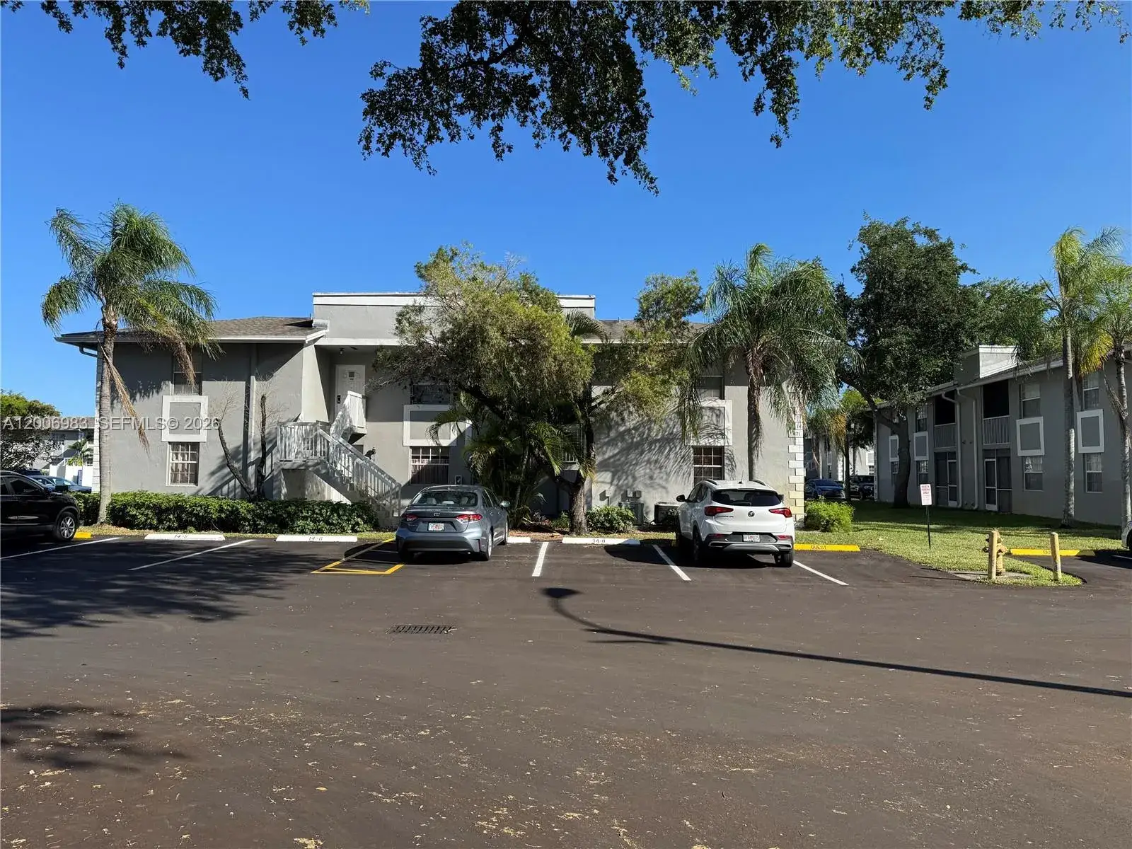 2 bedroom 2 bath Residential for sale at 471 NE 210TH CIRCLE TER # 103, Miami FL 33179