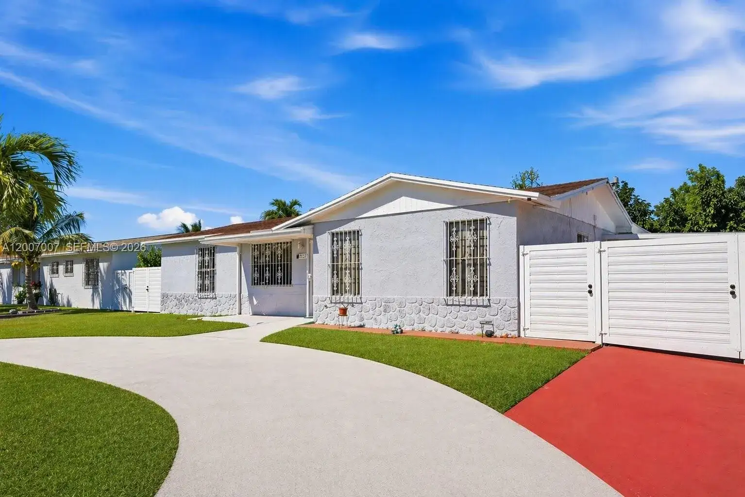 3 bedroom 2 bath Residential for sale at 12751 SW 256th St, Homestead FL 33032