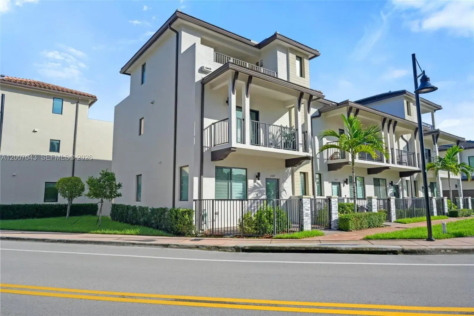 3 bedroom 2 bath Residential for sale at 8387 NW 43rd St, Doral FL 33166