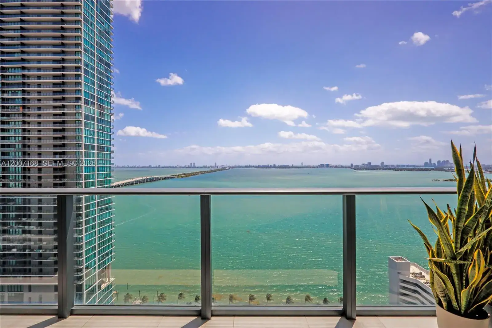 2 bedroom 3 bath Residential for sale at 480 NE 31st St # 2405, Miami FL 33137