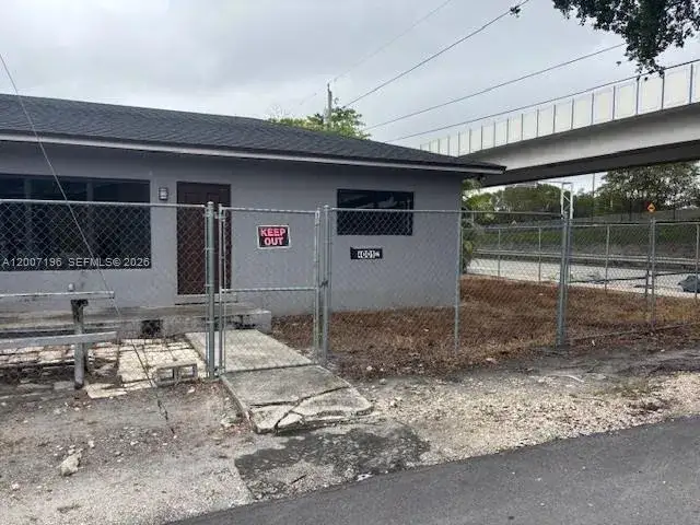 2 bedroom 1 bath Residential Lease for rent at 4009 NW 16th Ave, Miami FL 33142