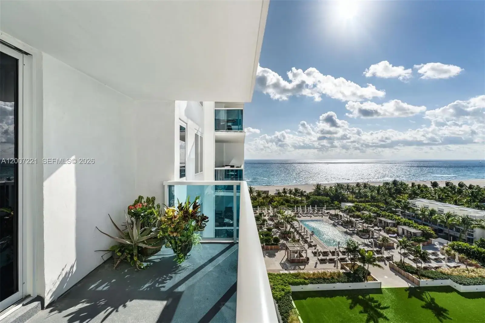 1 bedroom 1 bath Residential Lease for rent at 2301 Collins Ave # 902, Miami Beach FL 33139