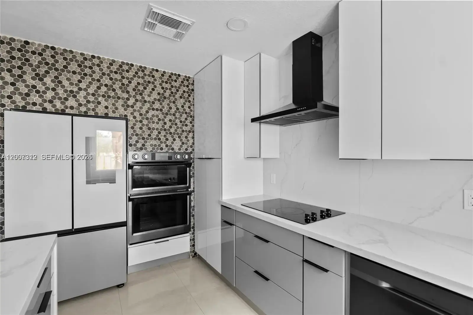 3 bedroom 2 bath Residential Lease for rent at 18172 SW 108th Path, Miami FL 33157