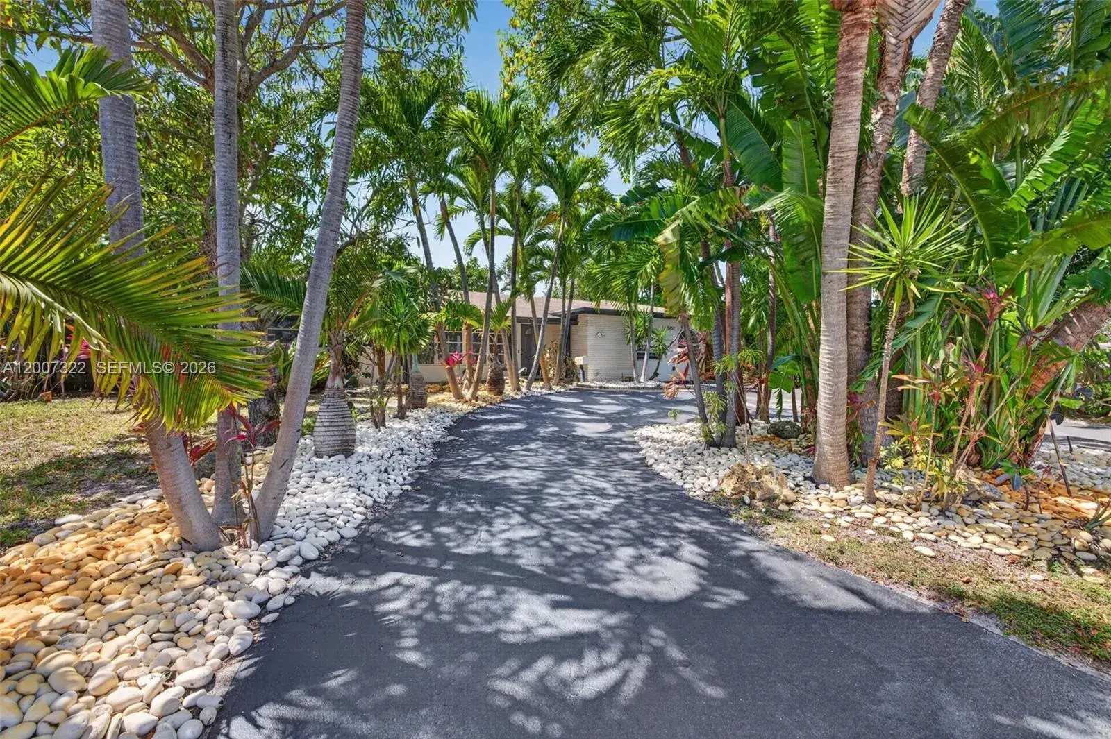 4 bedroom 2 bath Residential for sale at 5451 NE 22nd Ave, Fort Lauderdale FL 33308