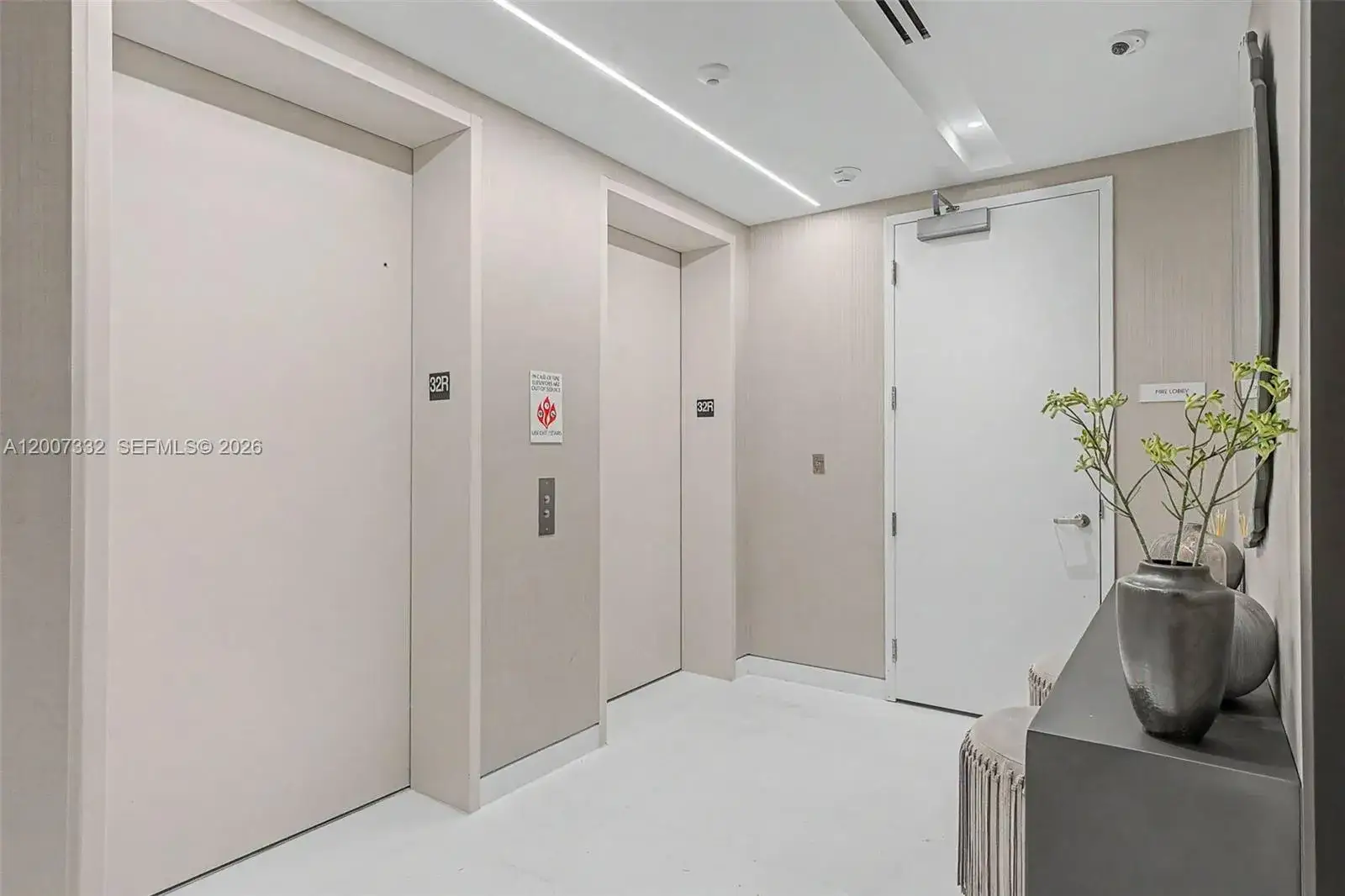 3 bedroom 4 bath Residential Lease for rent at 300 Biscayne Blvd Way # 3203, Miami FL 33131
