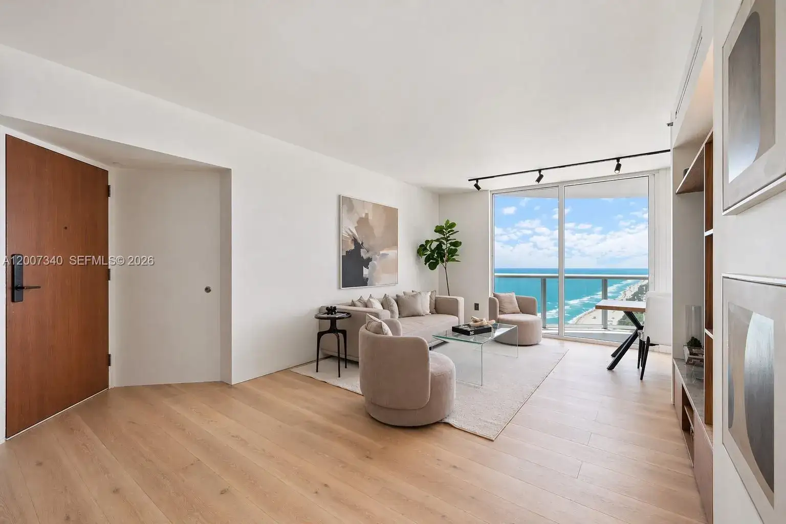 2 bedroom 2 bath Residential for sale at 6365 Collins Ave # 3904, Miami Beach FL 33141