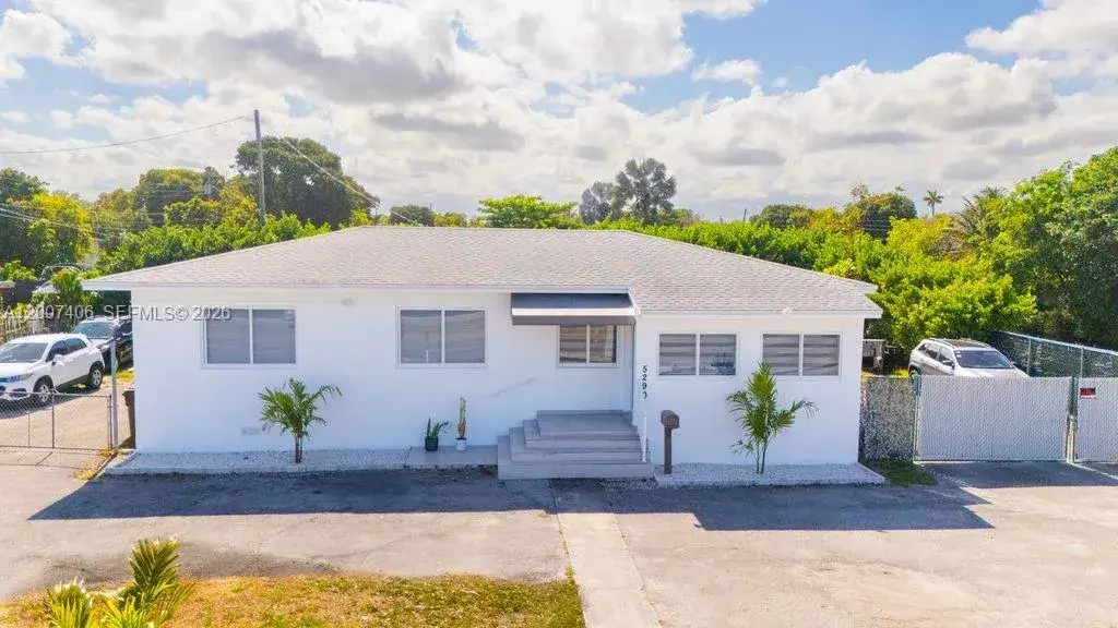 3 bedroom 2 bath Residential for sale at 5290 Palm Ave, Hialeah FL 33012