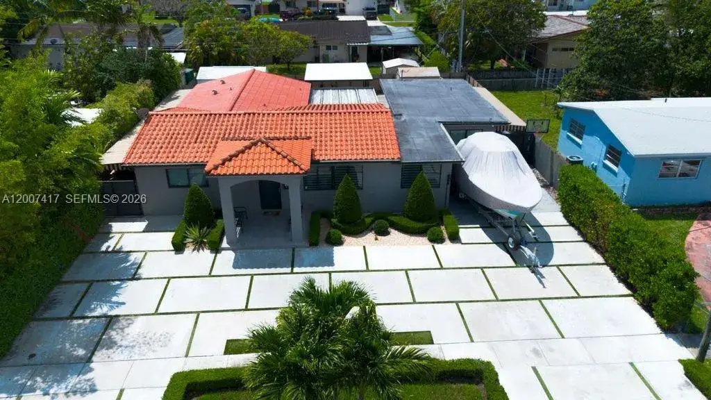5 bedroom 3 bath Residential for sale at 4210 W 6th Ave, Hialeah FL 33012