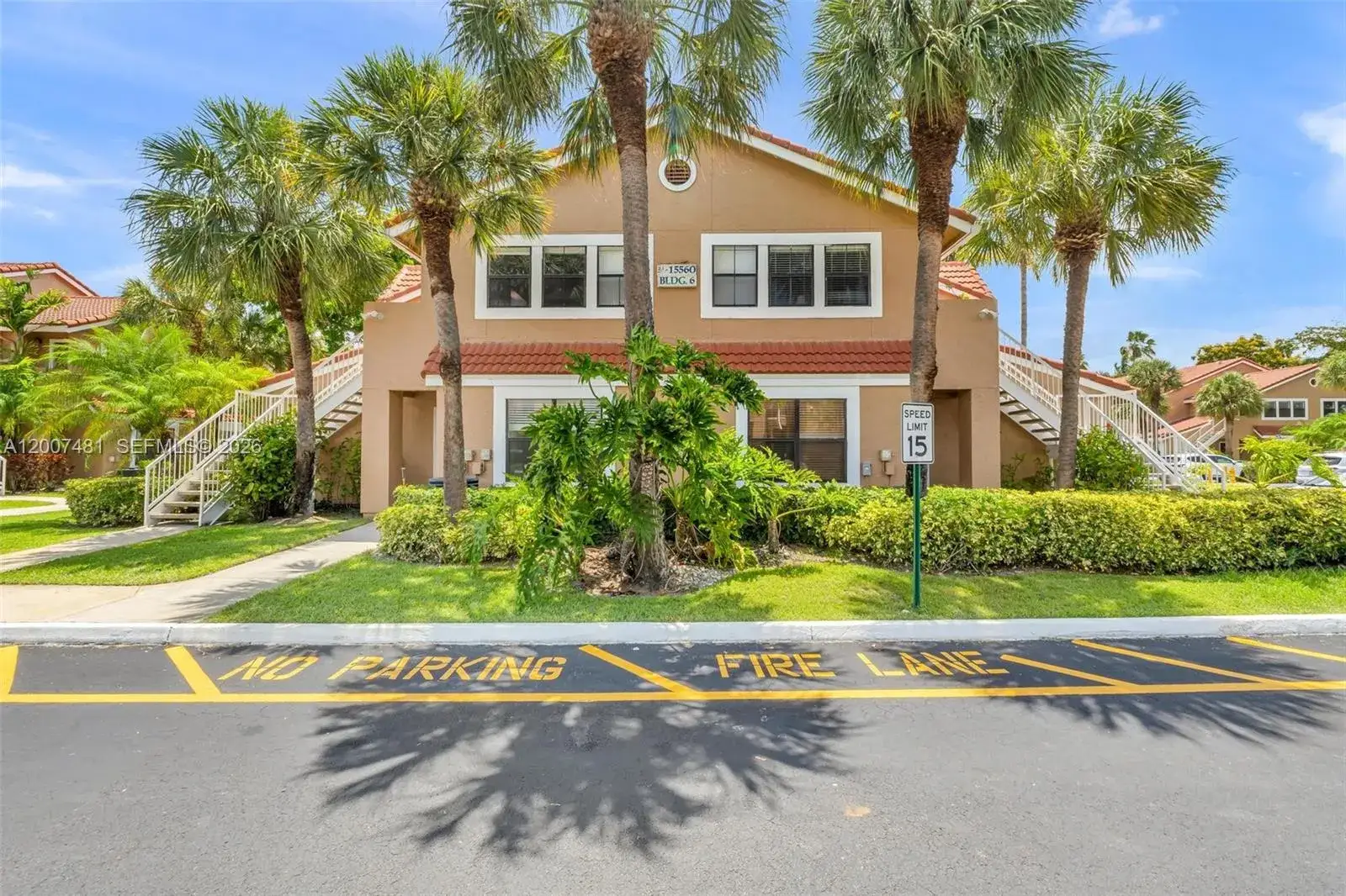 2 bedroom 2 bath Residential Lease for rent at 15560 SW 104th Ter # 6112, Miami FL 33196