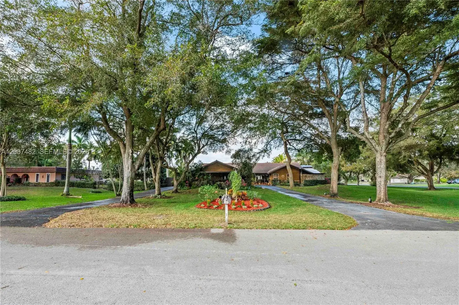 4 bedroom 3 bath Residential for sale at 10651 SW 27th St, Davie FL 33328
