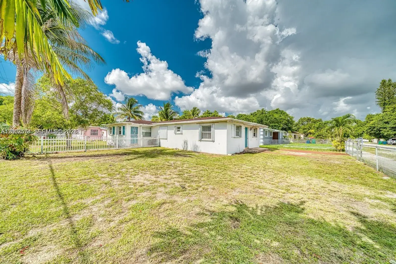 2 bedroom 1 bath Residential Lease for rent at 1200 NW 102nd St # 1202, Miami FL 33147