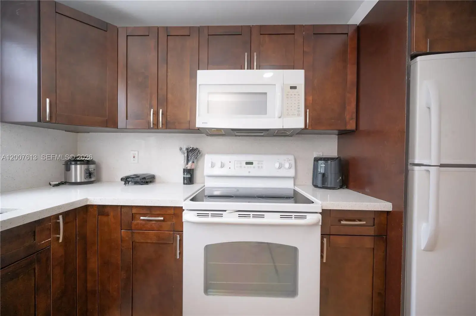 3 bedroom 2 bath Residential Lease for rent at 500 NE 26th St # 2C, Miami FL 33137